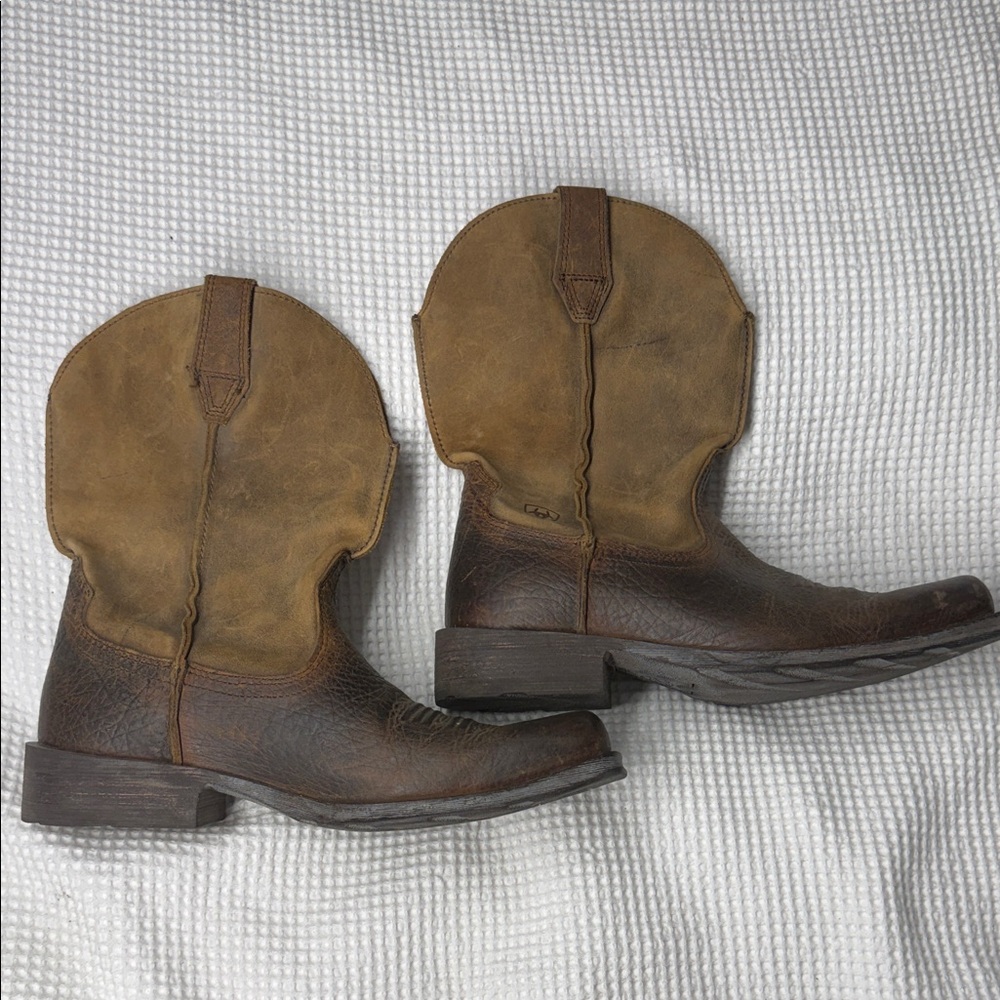 Ariat Men's Two-Tone Brown Western Boots - Size 9